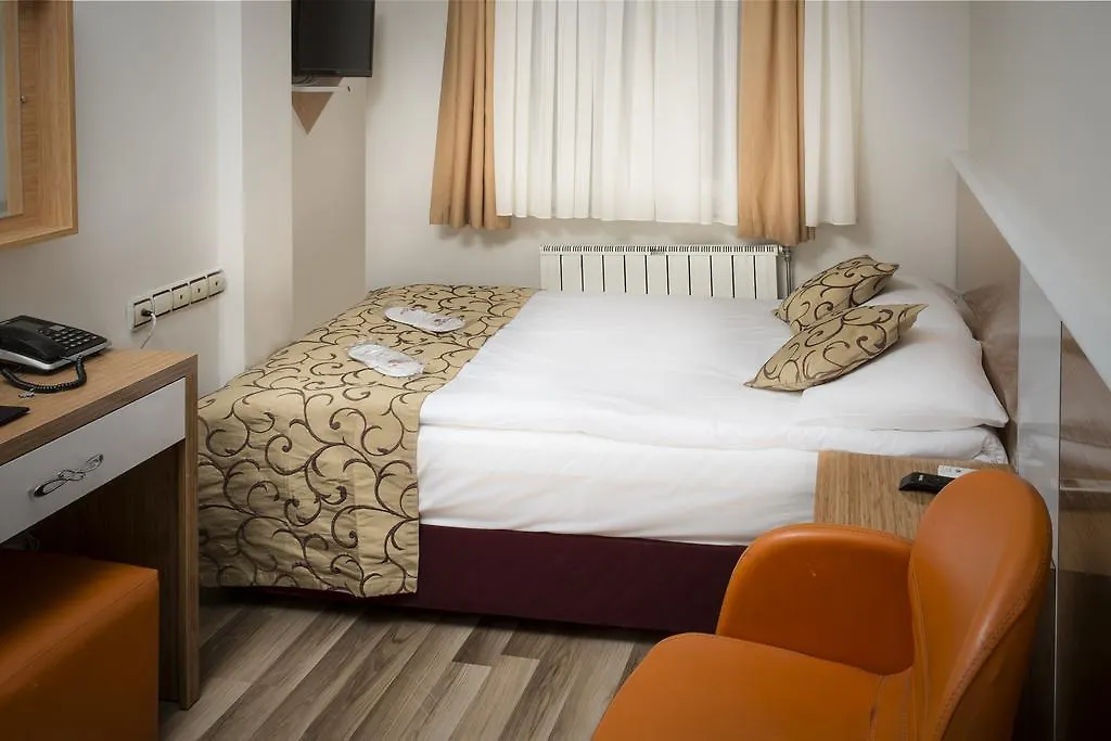 Lal Hotel イスタンブール