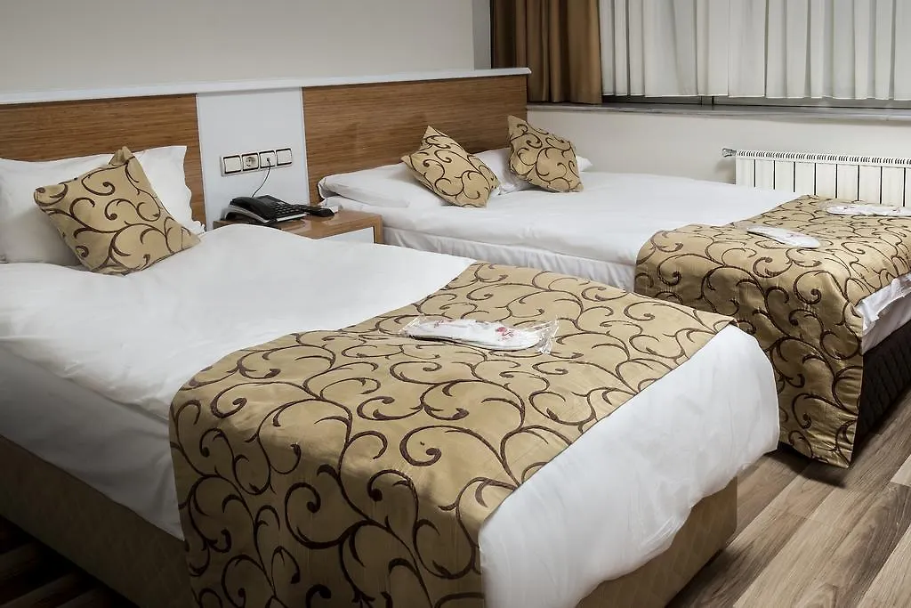 ***  Lal Hotel イスタンブール トルコ